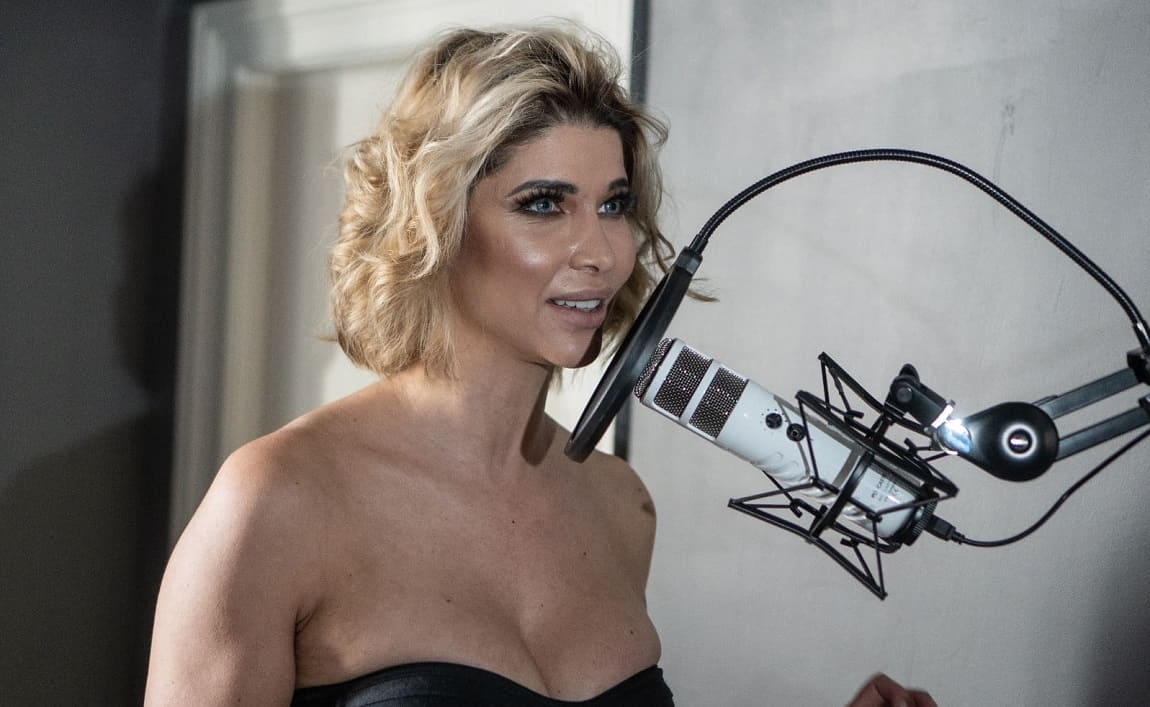 Micaela Schäfer erzählt von ihrer PRP-Behandlung