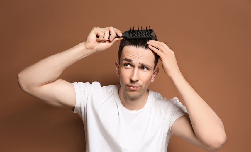 Haaransatz beim Mann