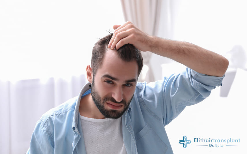 Fortschreitender Haarausfall bei Männer