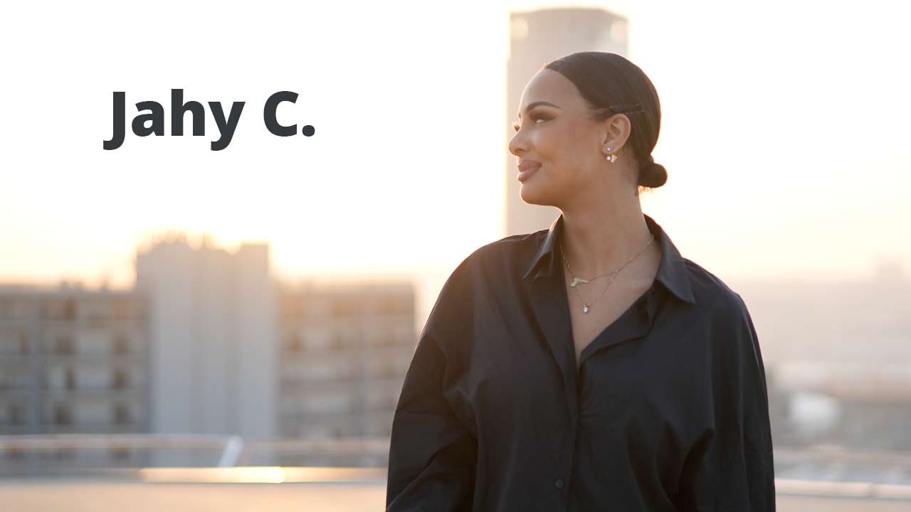 Thumbnail von Patientin Jahy C bezüglich der Vorher Nachher Haartransplantation