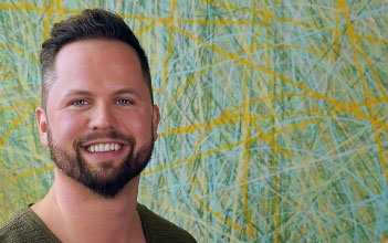 Thumbnail des Testimonal Video von Patient Nico für die Haartransplantation in der Türkei