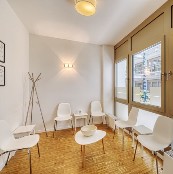 Wartezimmer bei Elithair für die Haartransplantation in München