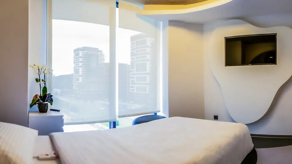 Bild zeigt ein Hotelzimmer direkt in der Elit Klinik in Istanbul